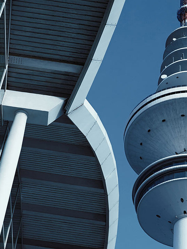 Aufnahme des Fernsehsturms und der Fassade der Hamburg Messe & Congress